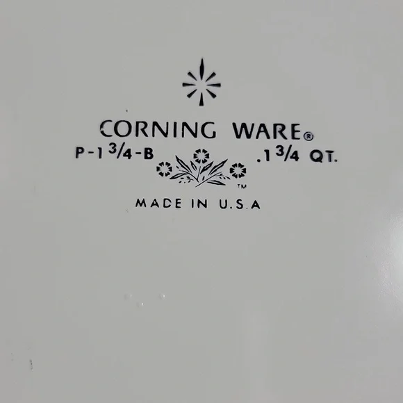 Pyrex Blue Vintage Cornflower Covered dish - Picture 5 of 5